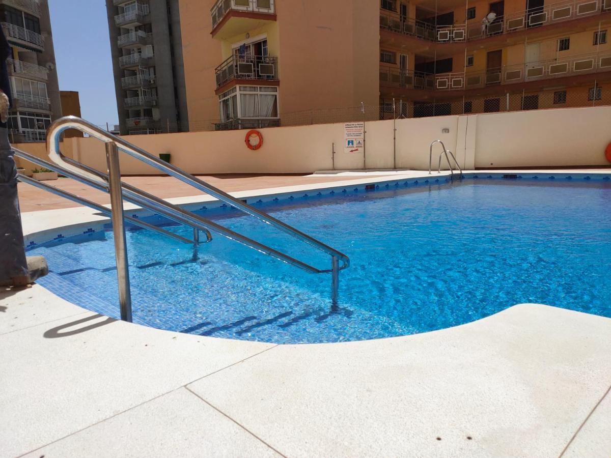 Namaste Modern Elegance City Center Apartment By Namaste Elite Τορρεμολίνος Εξωτερικό φωτογραφία