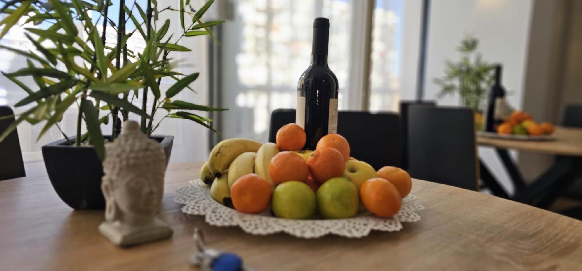 Namaste Modern Elegance City Center Apartment By Namaste Elite Τορρεμολίνος Εξωτερικό φωτογραφία
