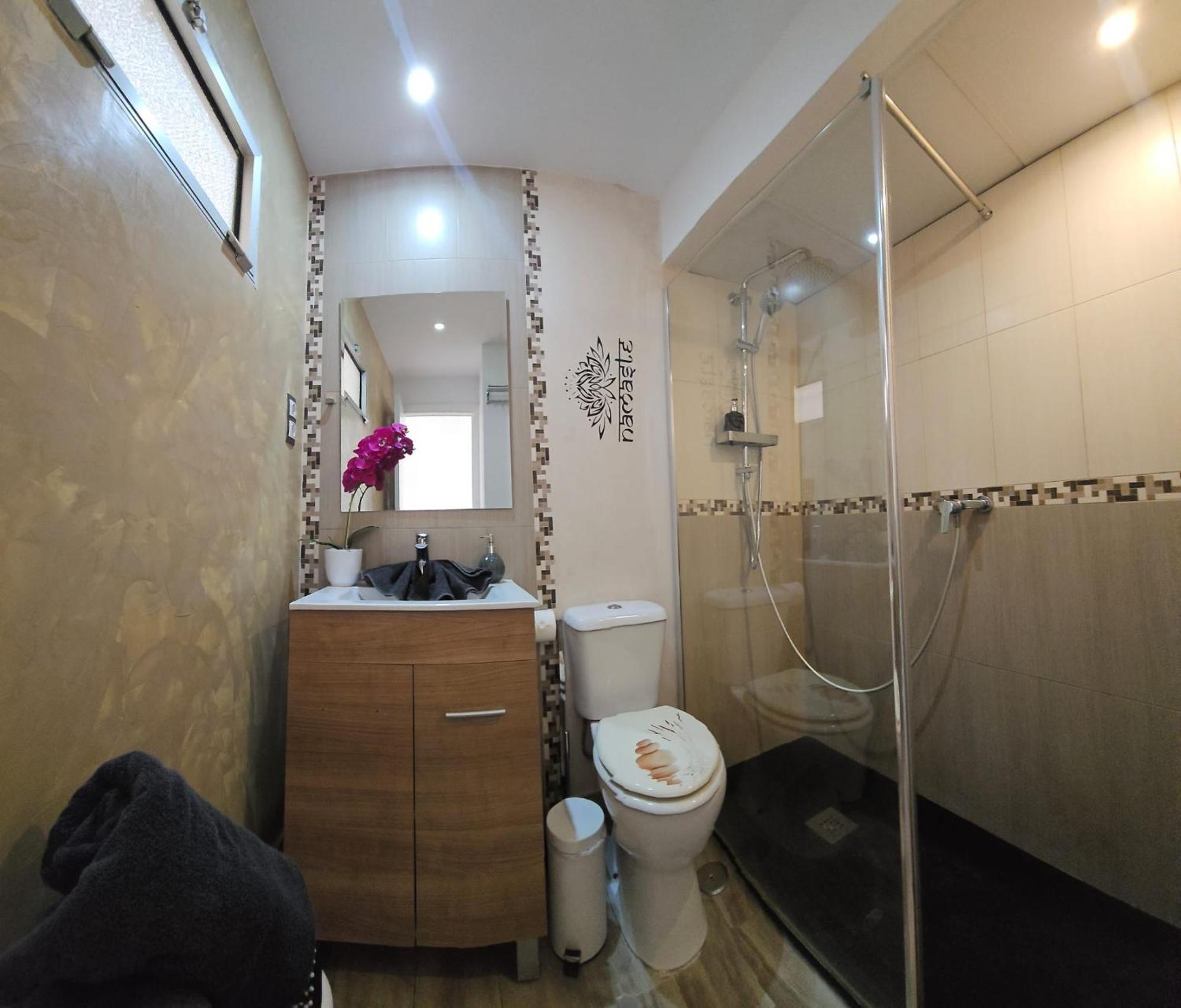Namaste Modern Elegance City Center Apartment By Namaste Elite Τορρεμολίνος Εξωτερικό φωτογραφία