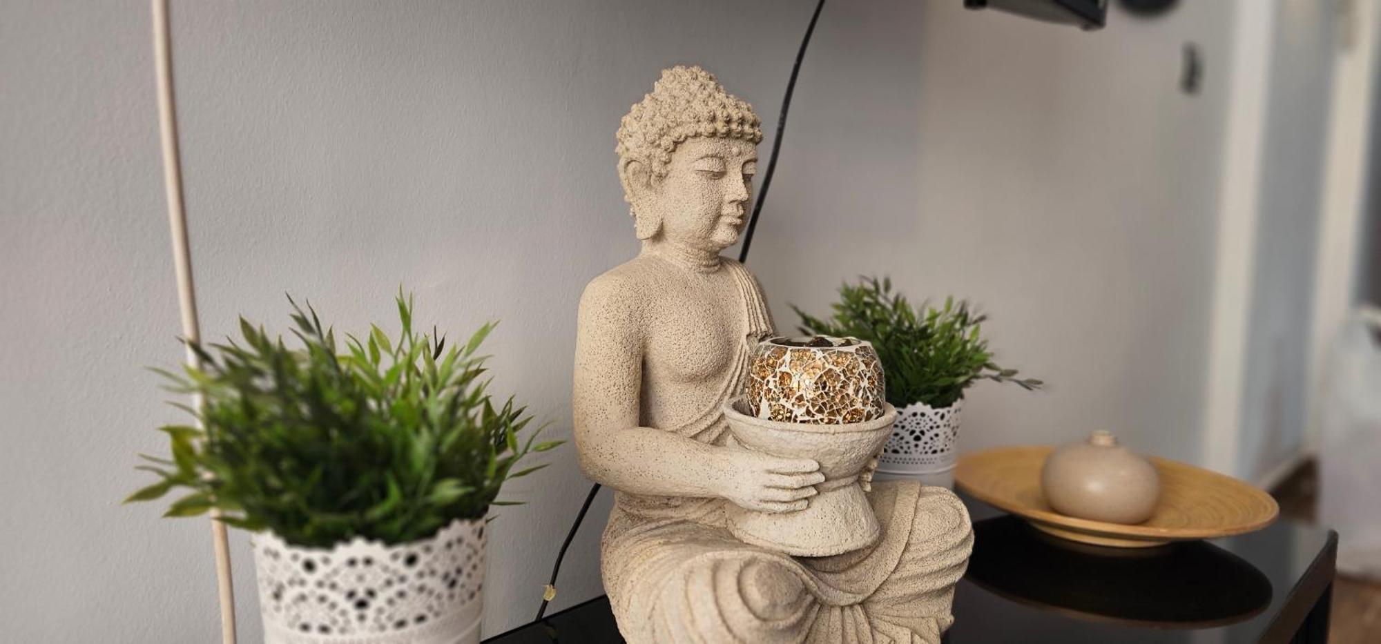 Namaste Modern Elegance City Center Apartment By Namaste Elite Τορρεμολίνος Εξωτερικό φωτογραφία